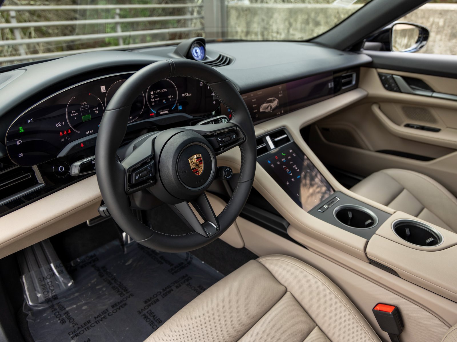 New 2025 Porsche Taycan 4S image 4