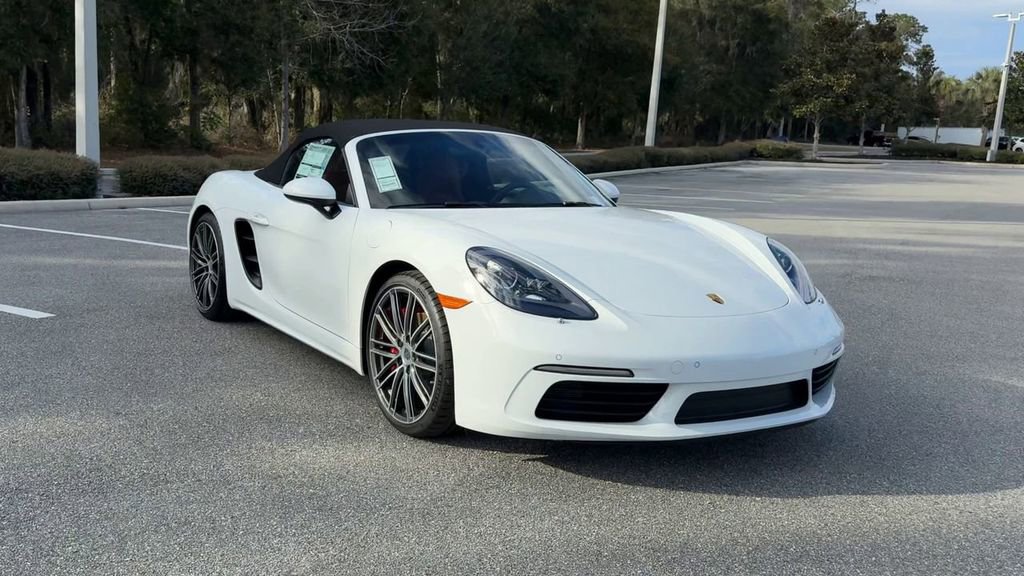 New 2025 Porsche 718 Boxster S image 2