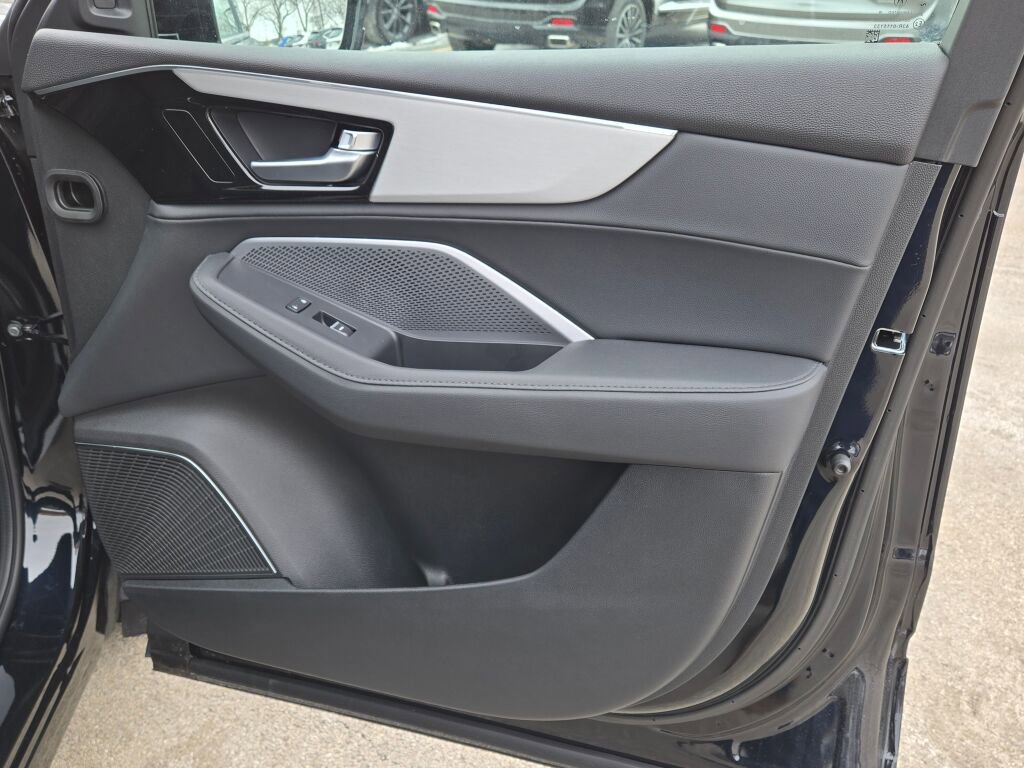 New 2026 Acura MDX SH-AWD image 10
