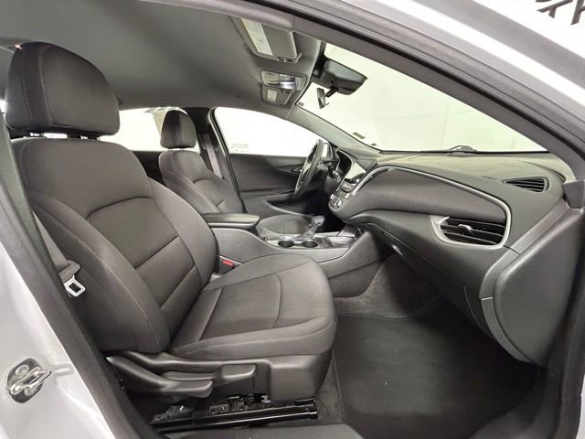 Used 2024 Chevrolet Malibu LT FWD image 9