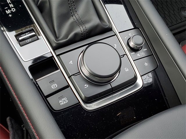 New 2026 MAZDA MAZDA3 Carbon image 32