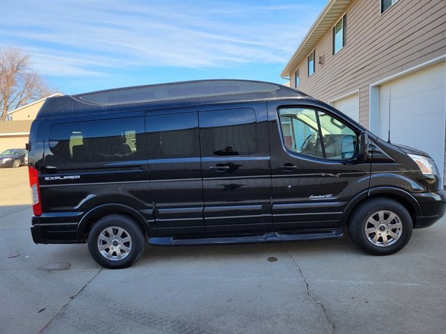 Used 2018 Ford Transit 150 130 Low Roof w/ Exterior Upgrade Package RWD image 2