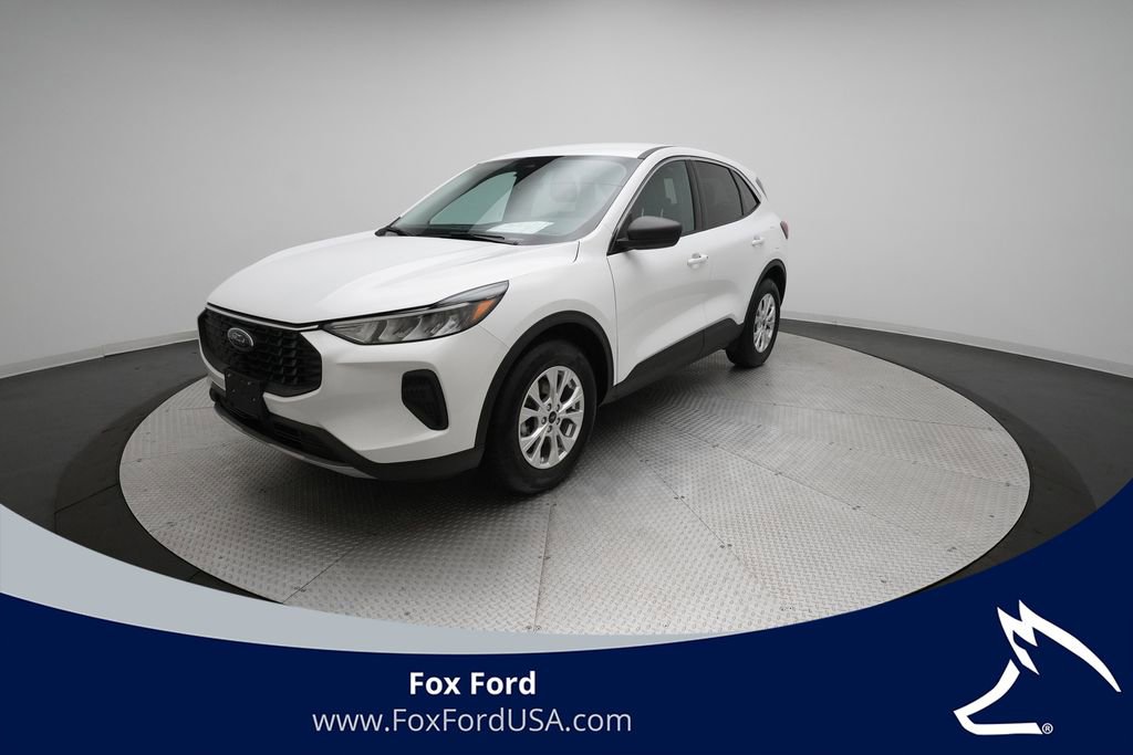 Used 2023 Ford Escape Active image 1