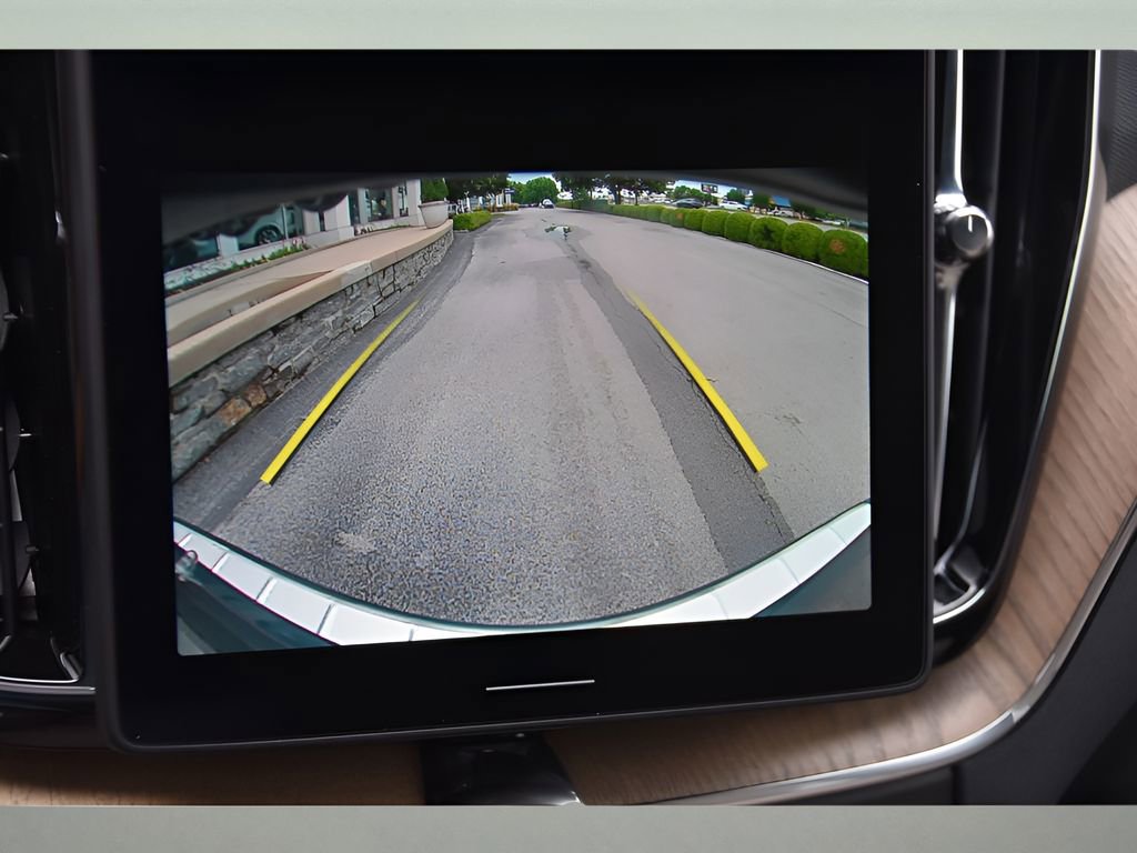 Certified 2026 Volvo XC60 B5 Core w/ Protection Package Premier image 22