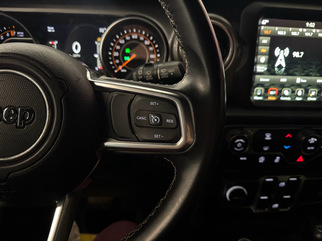 Used 2018 Jeep Wrangler Unlimited Sahara AWD/4WD image 24
