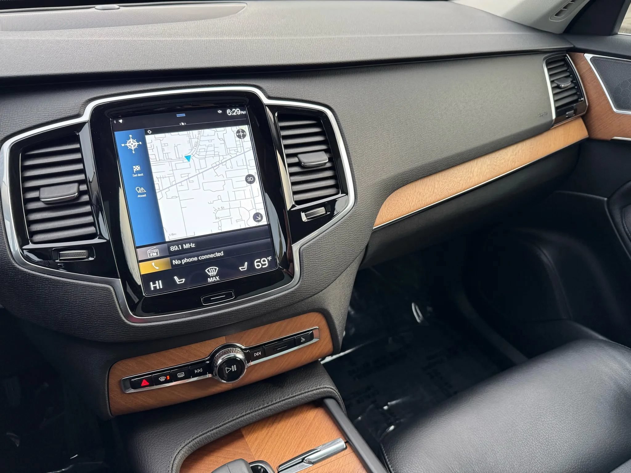 Used 2022 Volvo XC90 T8 Inscription Expression w/ Advanced Package AWD/4WD image 37