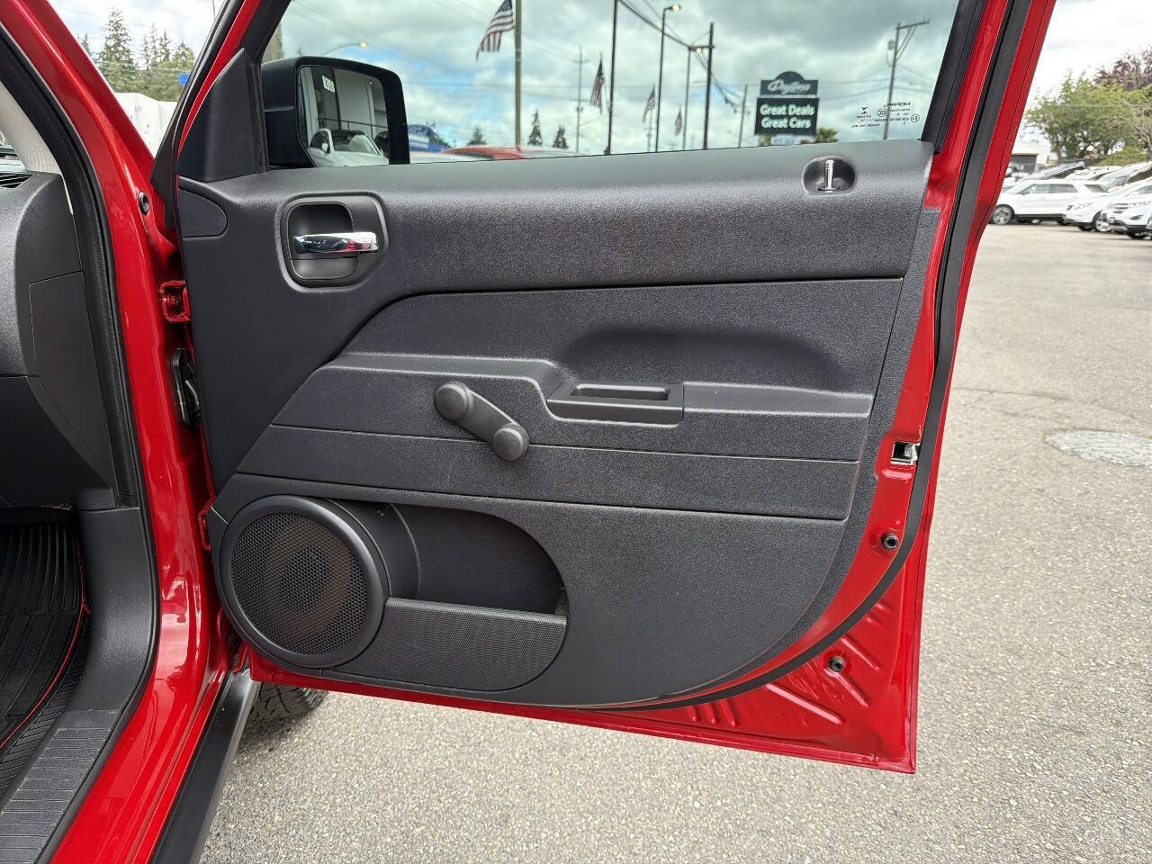 Used 2017 Jeep Patriot Sport AWD/4WD image 22
