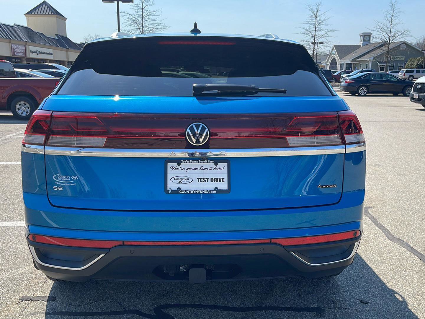 Used 2024 Volkswagen Atlas Cross Sport SE image 6