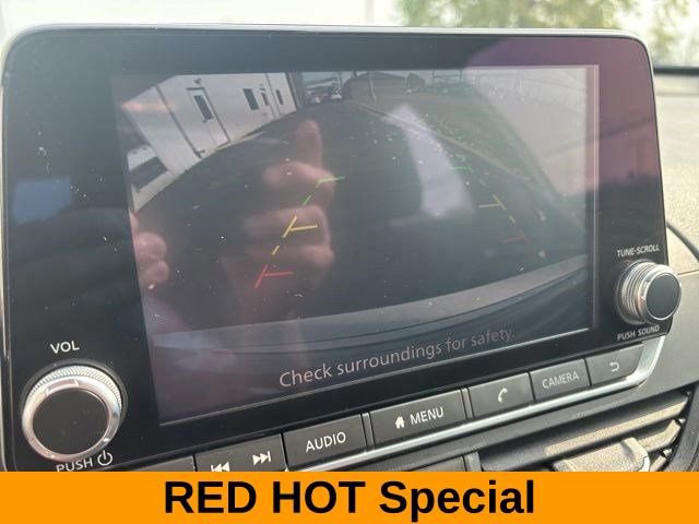 Used 2024 Nissan Altima 2.5 SV image 22