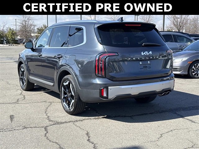 Used 2023 Kia Telluride EX w/ EX Captain's Chair Package image 4