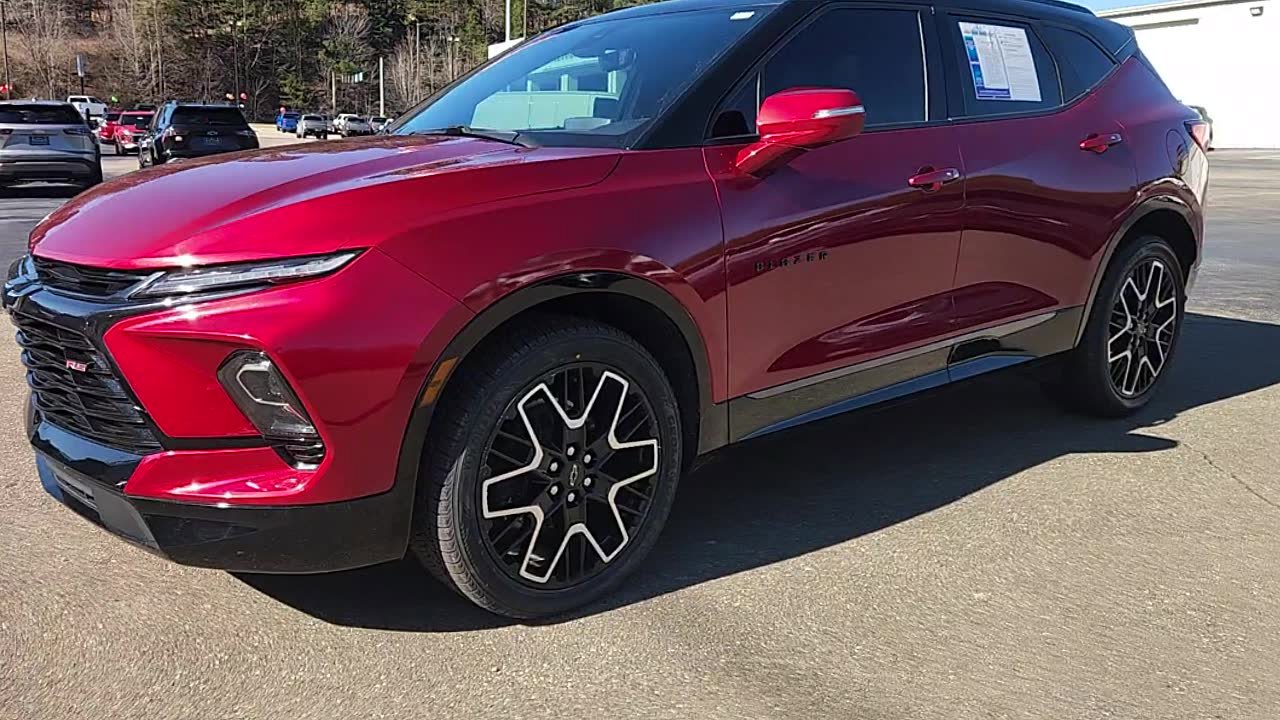 Used 2023 Chevrolet Blazer RS w/ Driver Confidence II Package image 3