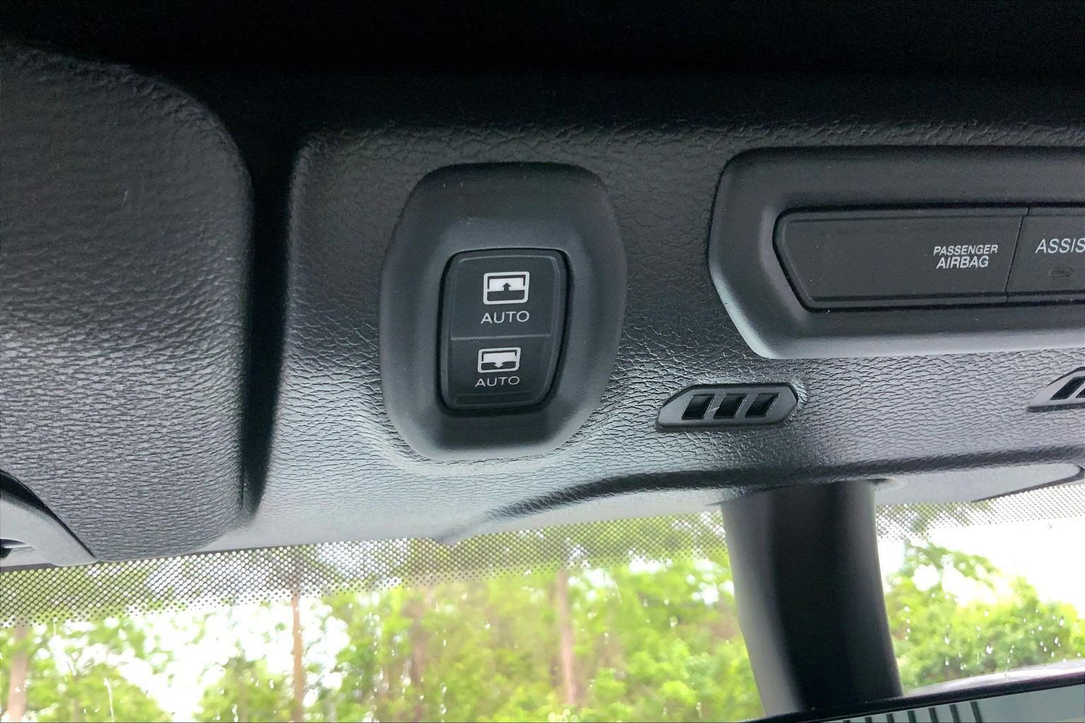 Used 2023 Jeep Wrangler Unlimited w/ Sun & Screen Package AWD/4WD image 29
