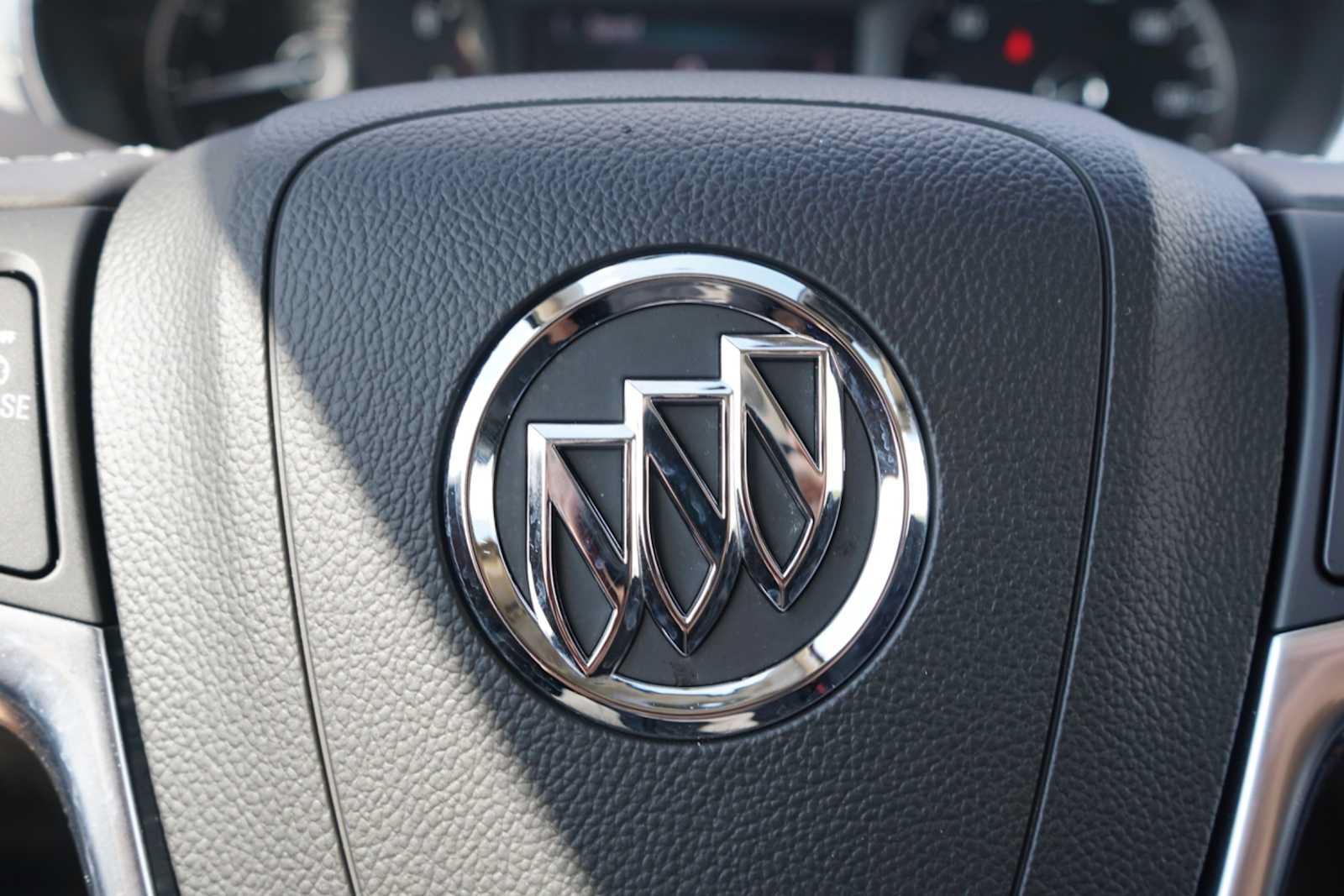 Used 2019 Buick Encore Preferred w/ Safety Package FWD image 13