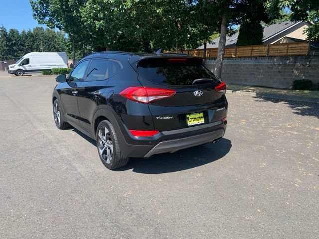 Used 2016 Hyundai Tucson Limited w/ Option Group 03 FWD image 3