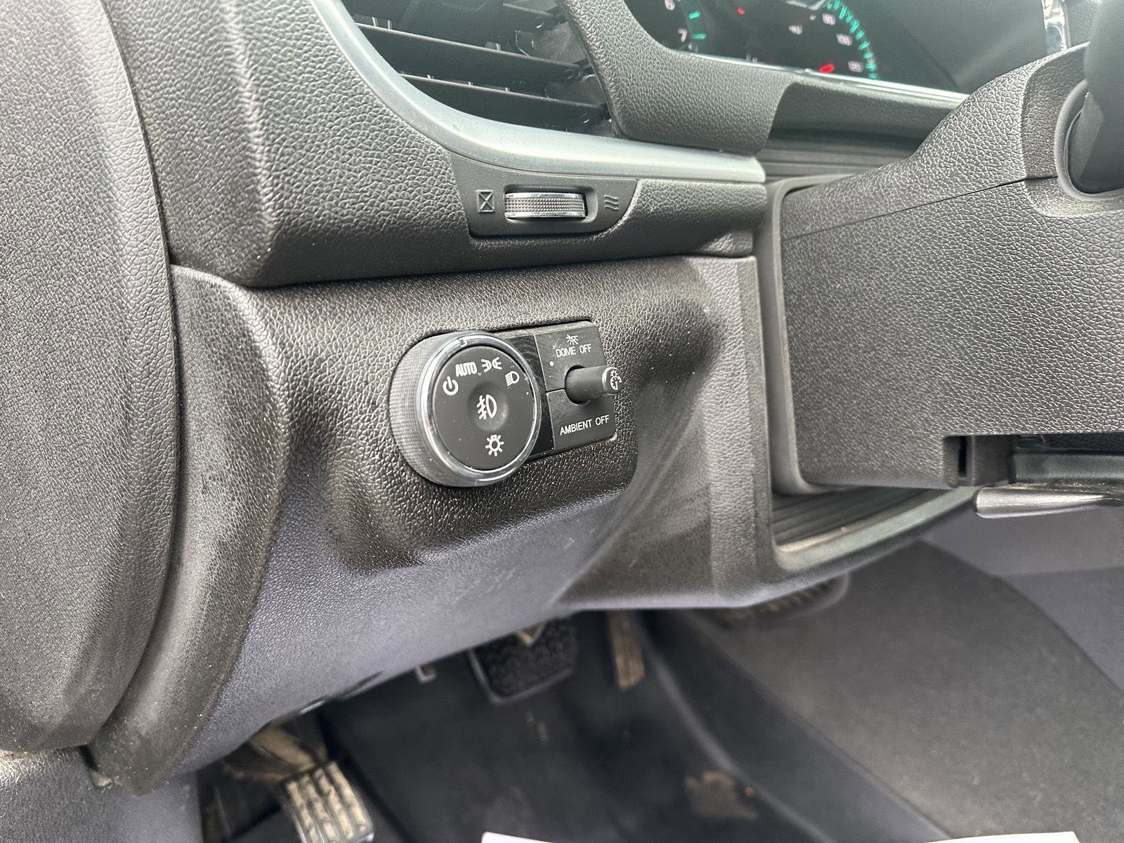 Used 2016 Chevrolet Traverse LT image 22