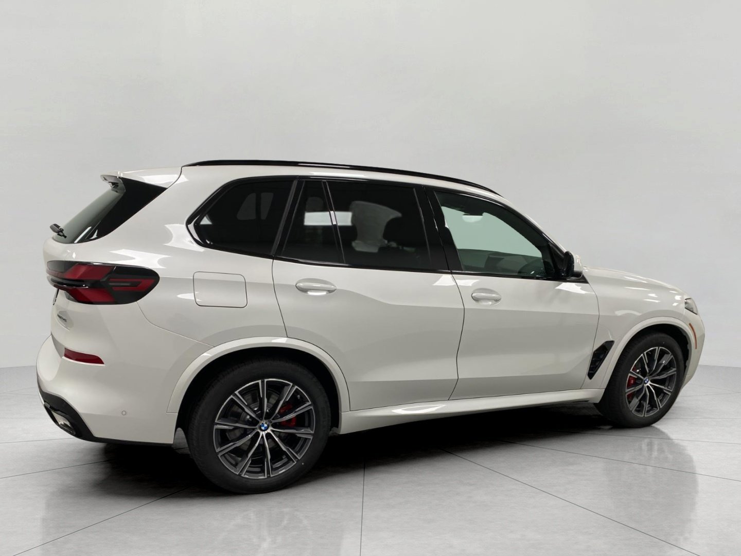 New 2026 BMW X5 xDrive40i w/ Executive Package AWD/4WD image 2