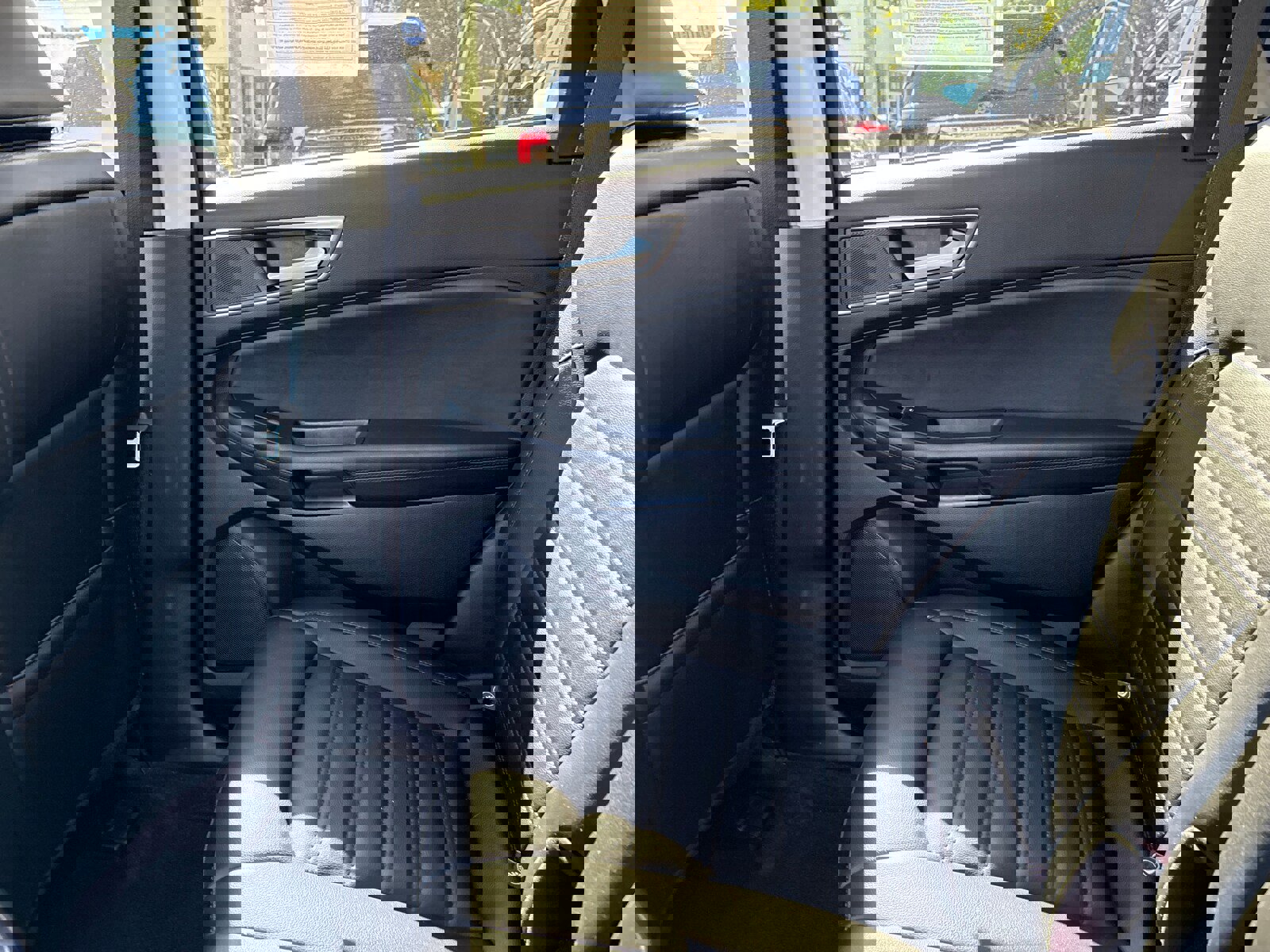 Used 2022 Ford Edge SEL w/ Convenience Package image 24