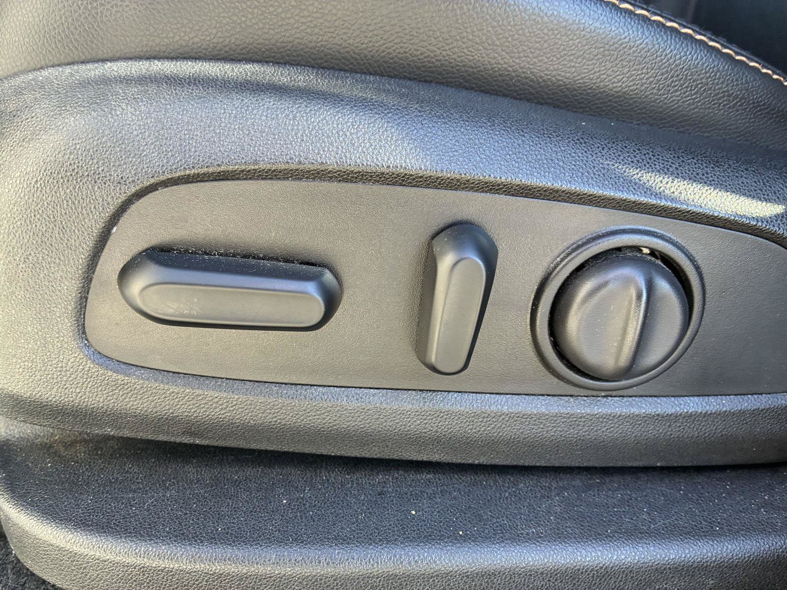 Used 2019 Chevrolet Equinox Premier FWD image 20