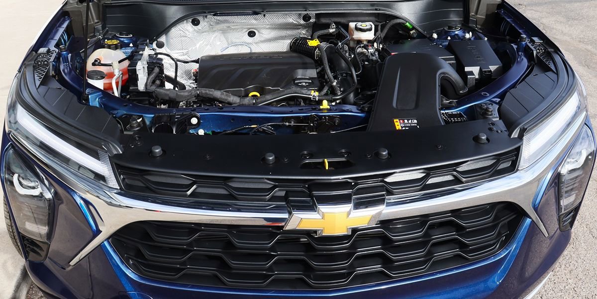 Used 2024 Chevrolet Trax LT w/ Driver Confidence Package FWD image 59