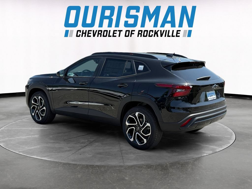 New 2026 Chevrolet Trax RS w/ Sunroof Package FWD image 4