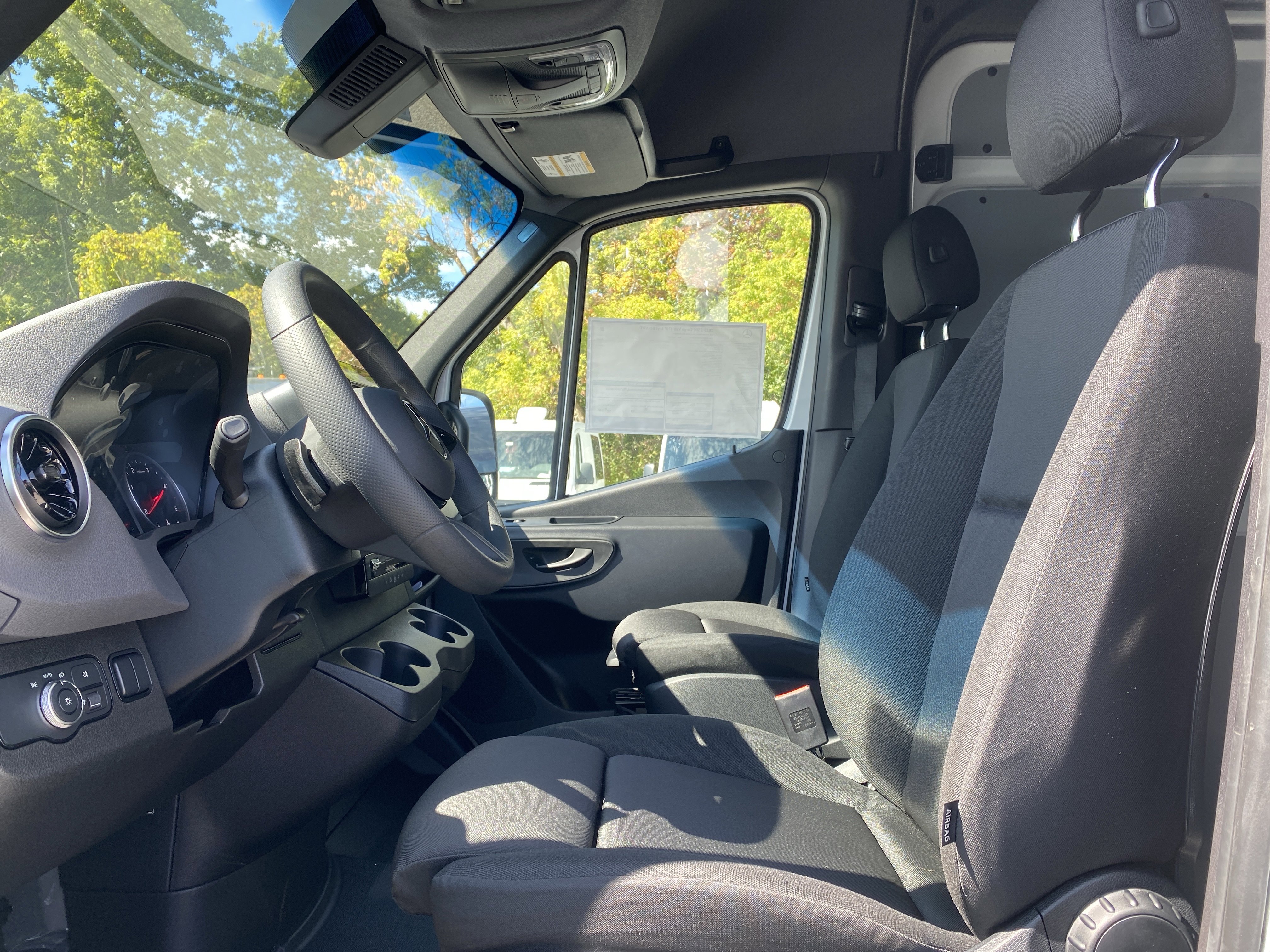 New 2025 Mercedes-Benz Sprinter 2500 image 9