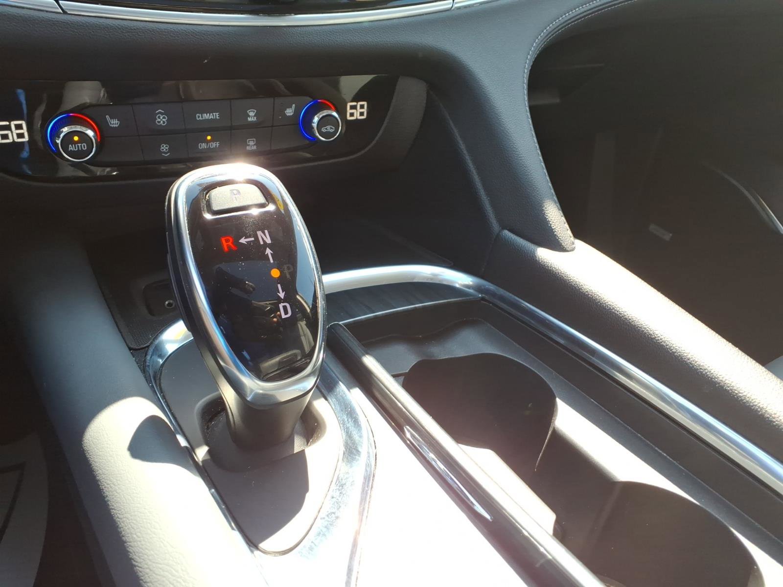 Used 2021 Buick Enclave Essence w/ Sport Touring Edition image 27