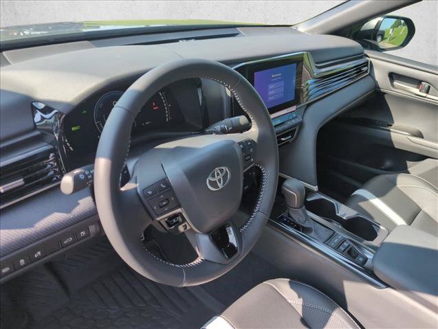 New 2026 Toyota Camry SE w/ Convenience Package FWD image 3