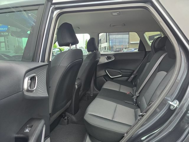 Certified 2025 Kia Soul LX w/ LX Technology Package FWD image 18