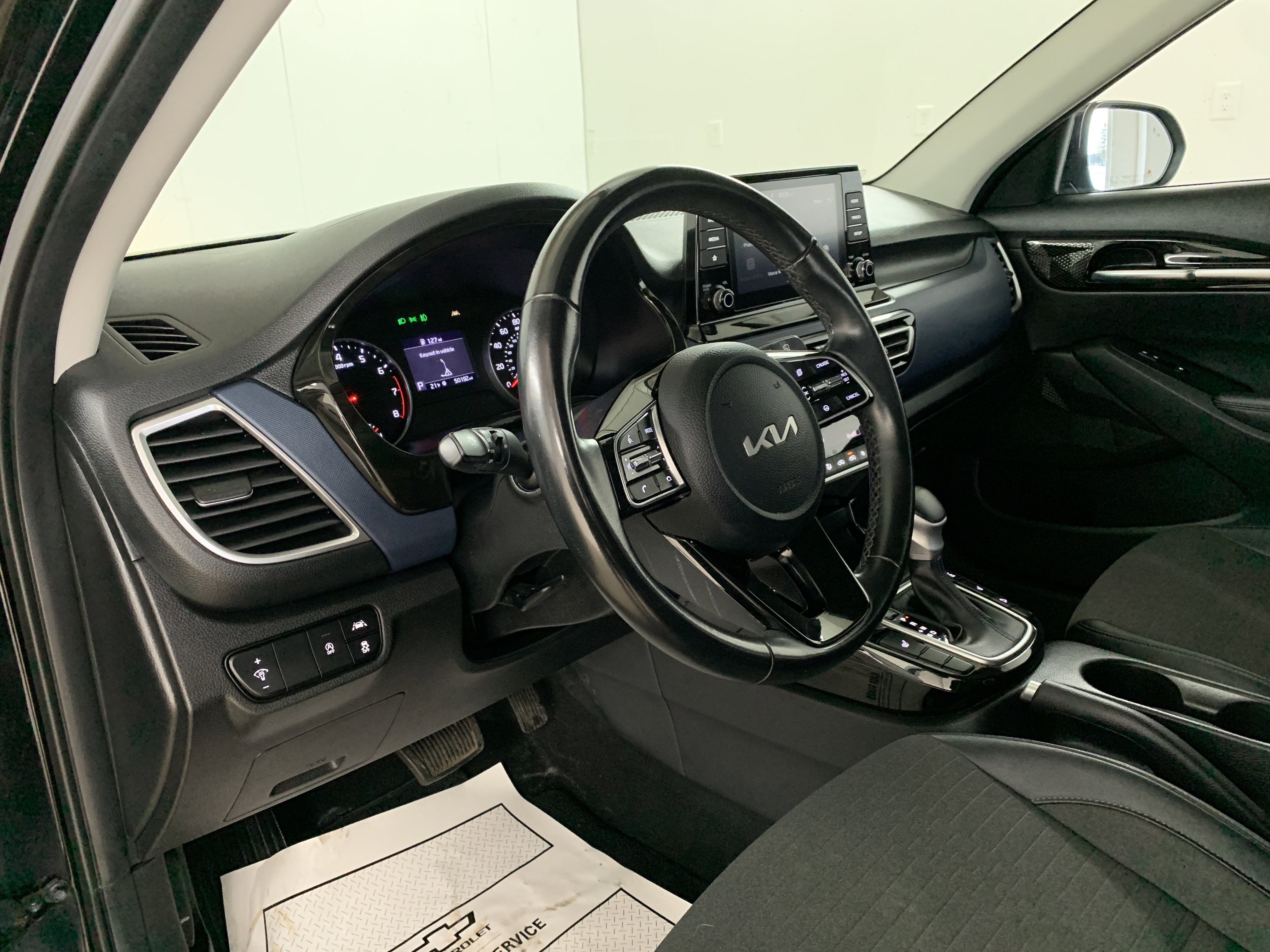 Used 2023 Kia Seltos S image 13