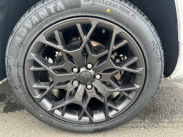 Used 2024 Jeep Grand Cherokee L Summit AWD/4WD image 14