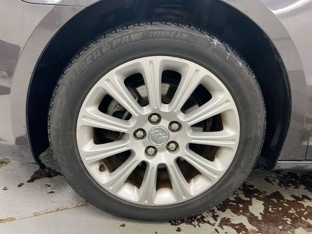 Used 2013 Buick LaCrosse Leather FWD image 25