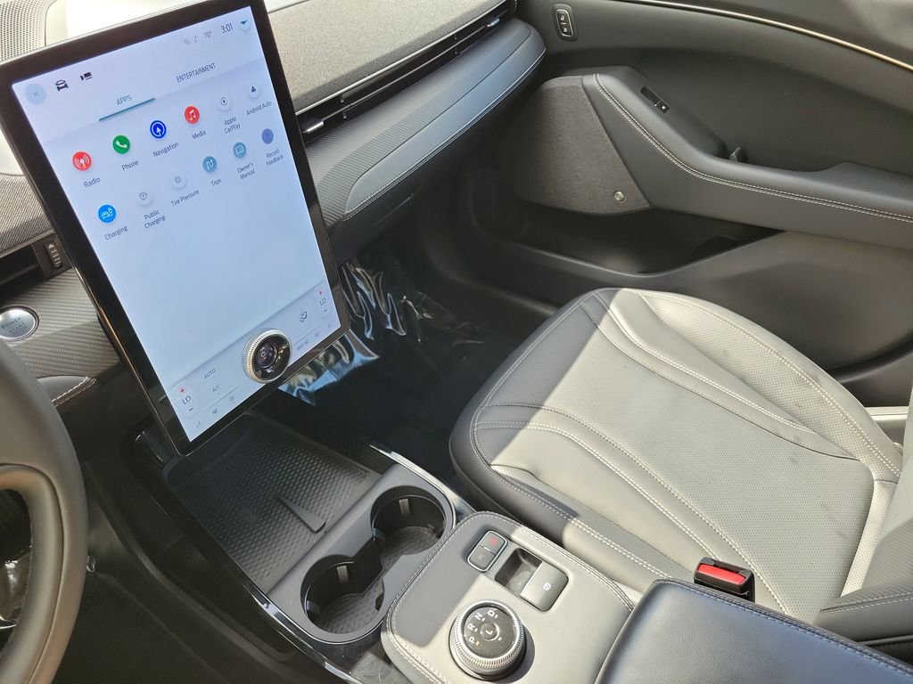 Used 2024 Ford Mustang Mach-E Premium image 28