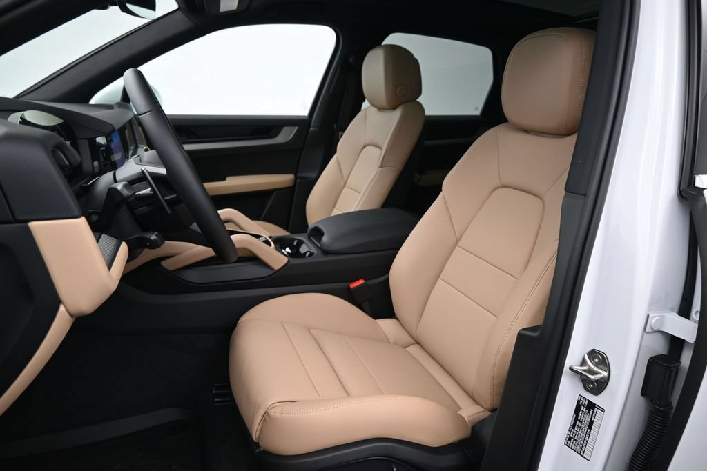 New 2026 Porsche Cayenne AWD/4WD image 5
