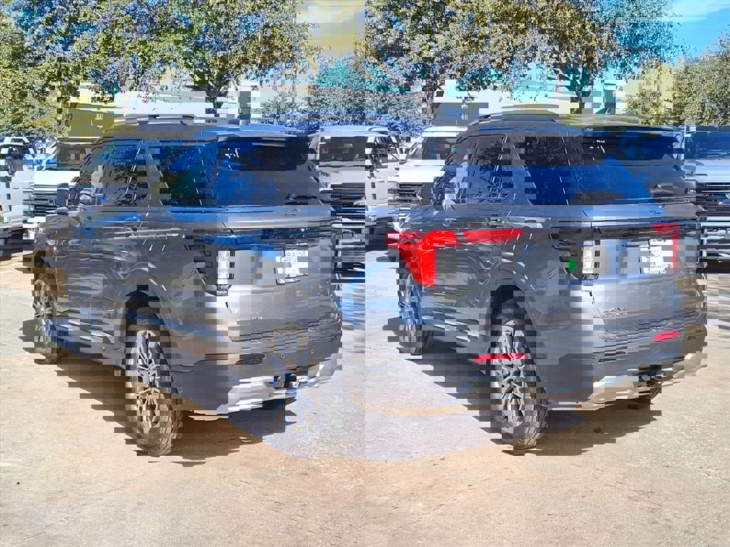 New 2026 Ford Explorer Platinum image 6