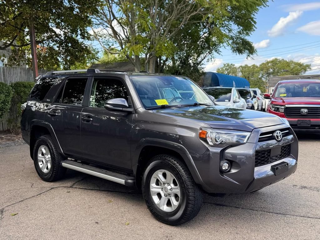 Used 2023 Toyota 4Runner SR5 Premium w/ Moonroof Package AWD/4WD image 8