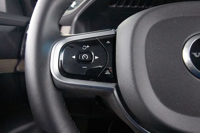 Certified 2026 Volvo XC90 B6 Plus AWD/4WD image 15