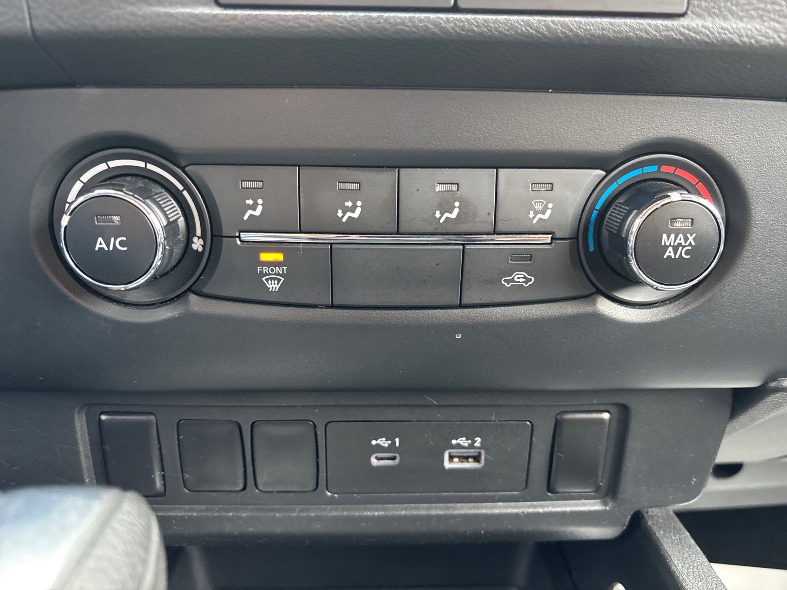 Used 2022 Nissan Frontier SV image 32