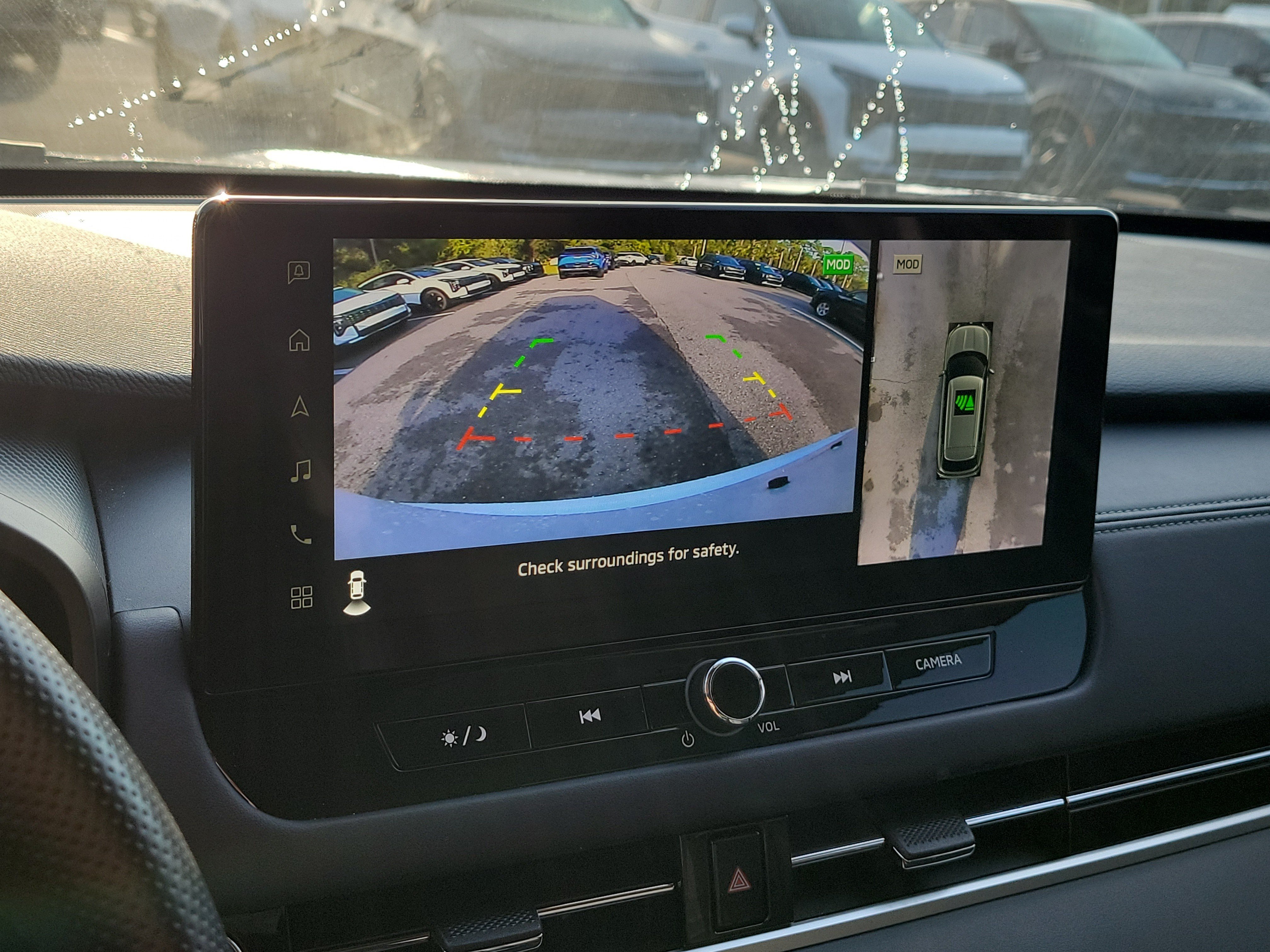 Used 2025 Mitsubishi Outlander SE FWD image 34