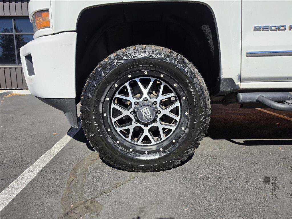 Used 2016 Chevrolet Silverado 2500 LTZ w/ Custom Sport Edition AWD/4WD image 10