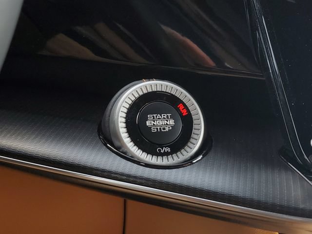 New 2026 Jeep Grand Wagoneer L Summit AWD/4WD image 32