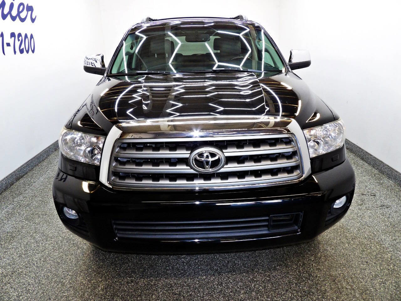 Used 2012 Toyota Sequoia Platinum AWD/4WD image 2