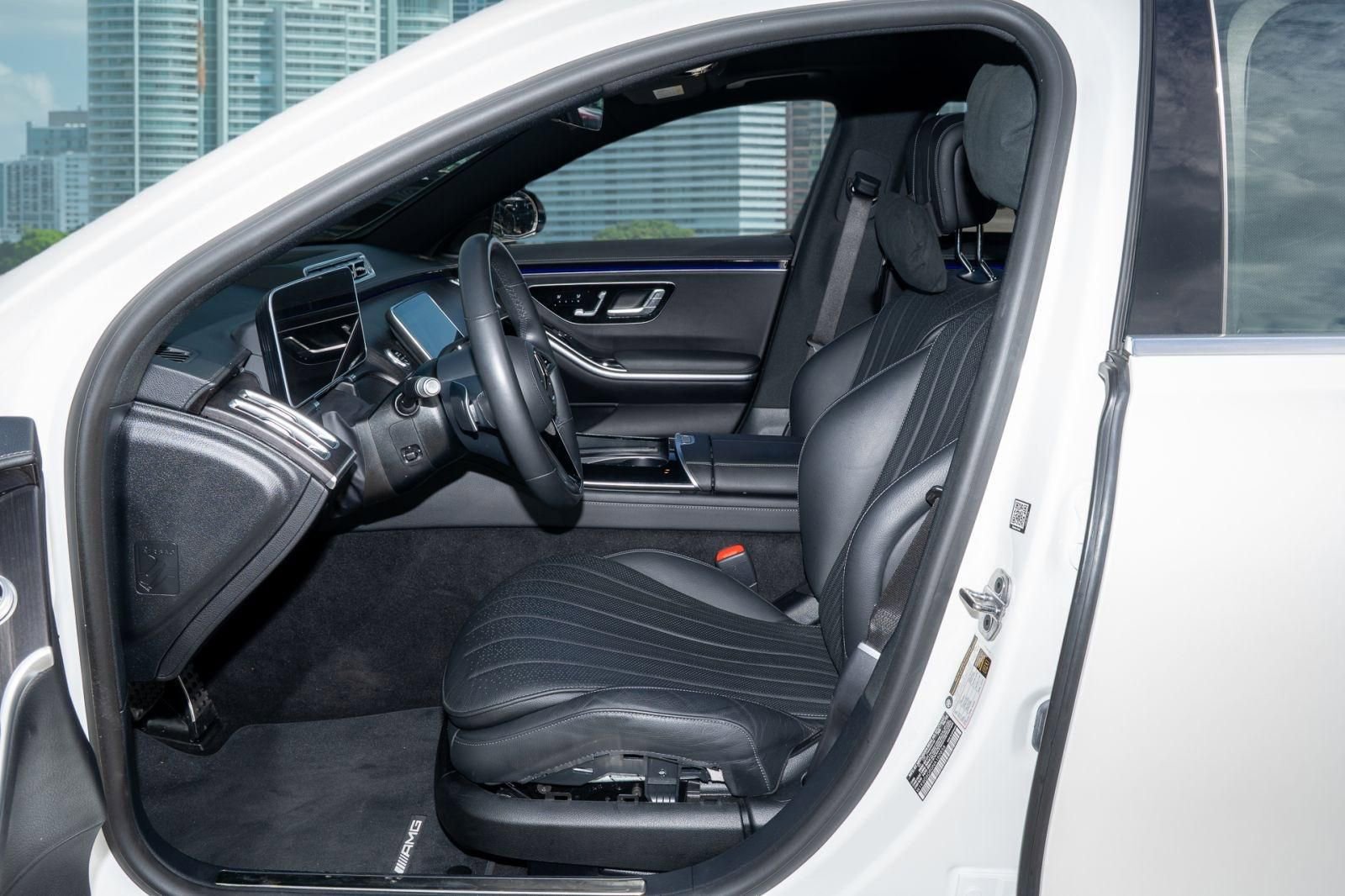 Used 2022 Mercedes-Benz S 500 S 500 w/ AMG Line Package image 6