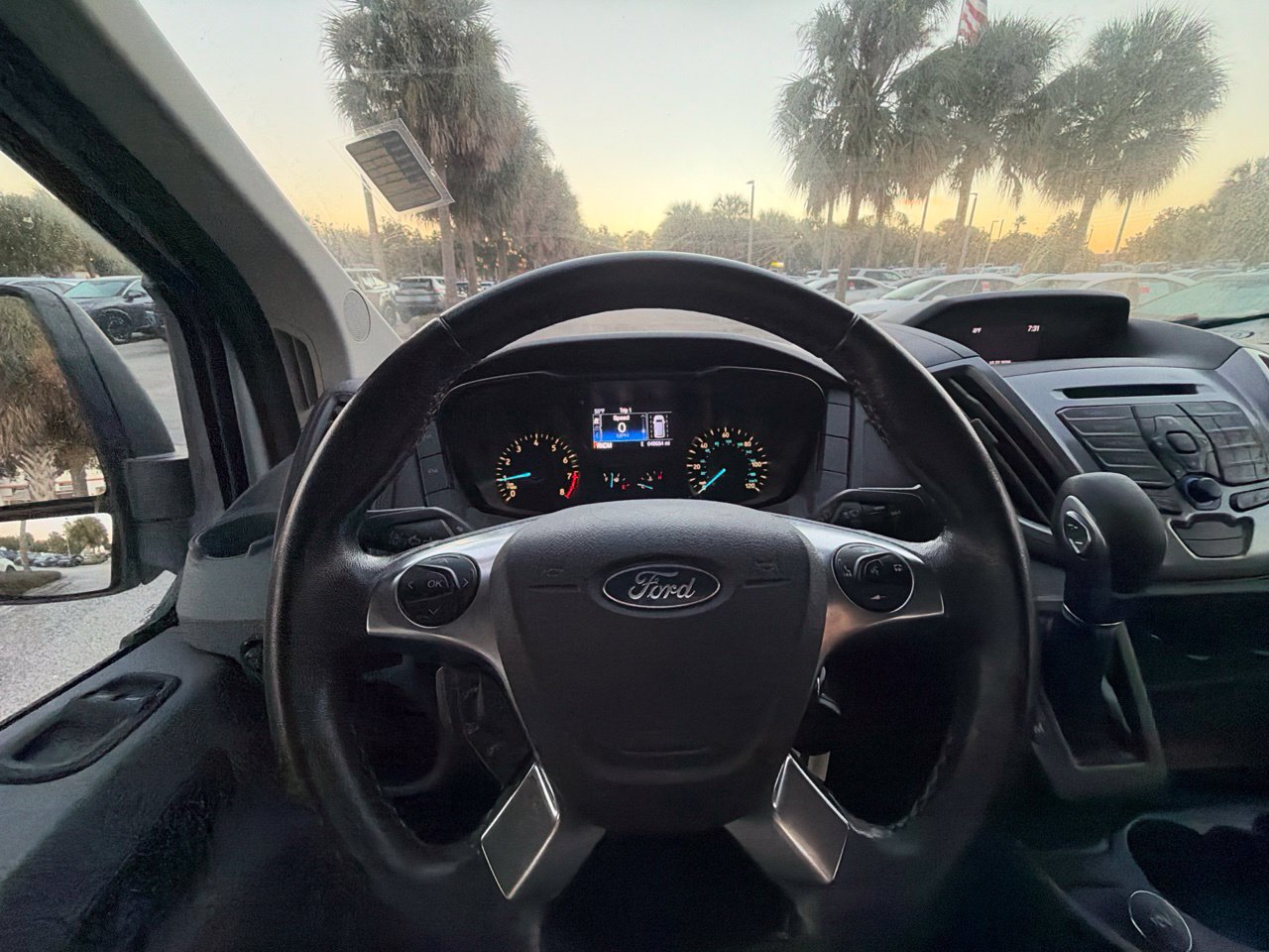 Used 2017 Ford Transit 150 XLT RWD image 8