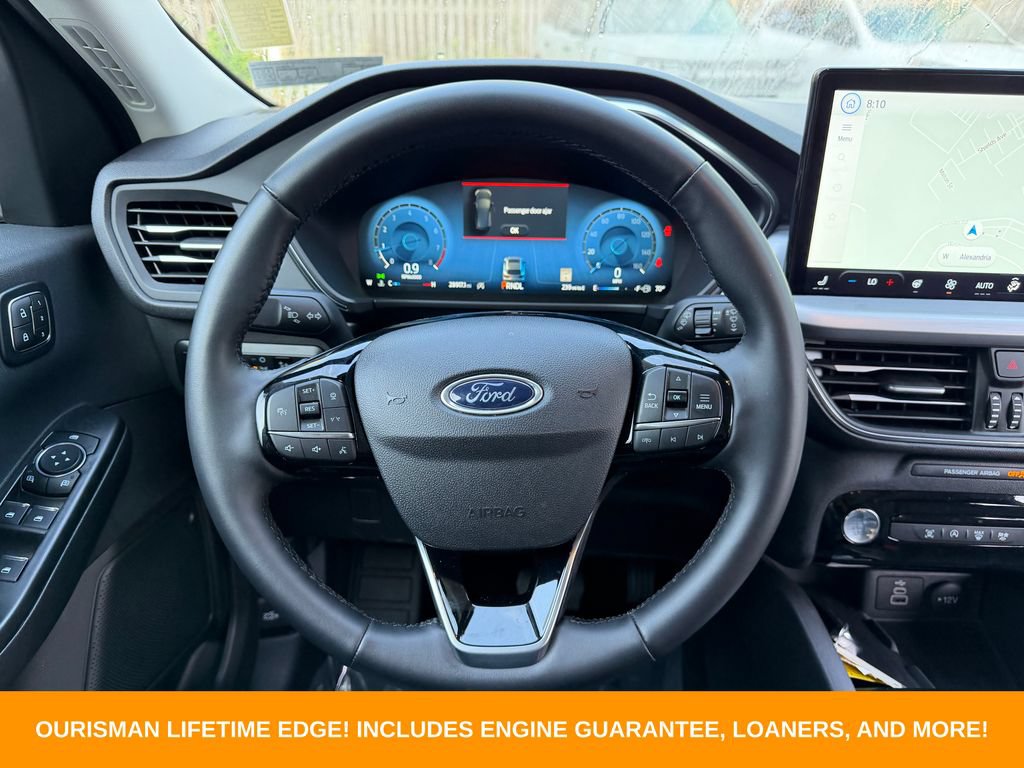 Used 2025 Ford Escape Platinum AWD/4WD image 15