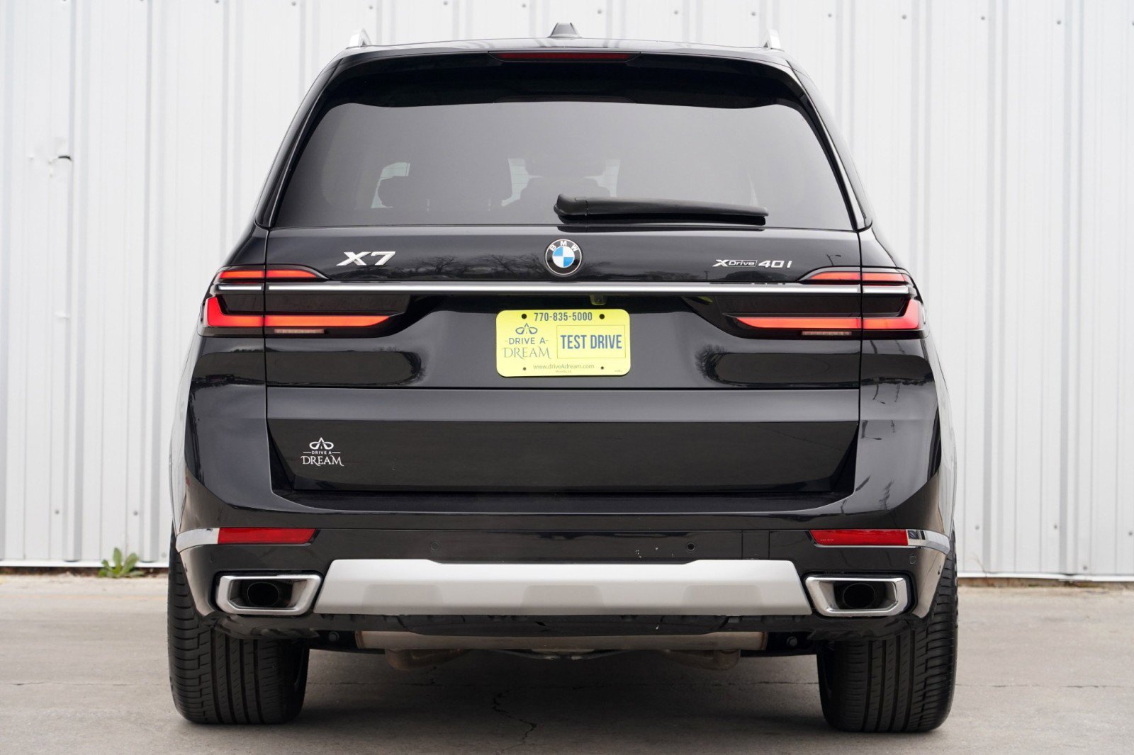 Used 2025 BMW X7 xDrive40i w/ Parking Assistance Package AWD/4WD image 11