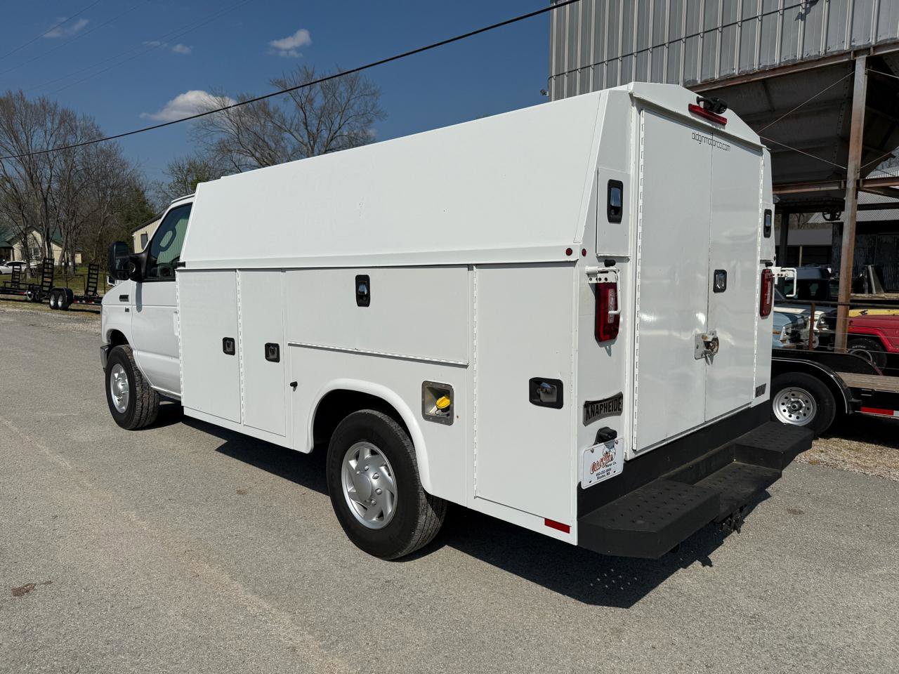 Used 2019 Ford E-350 and Econoline 350 Super Duty w/ Power Windows & Locks Group RWD image 3
