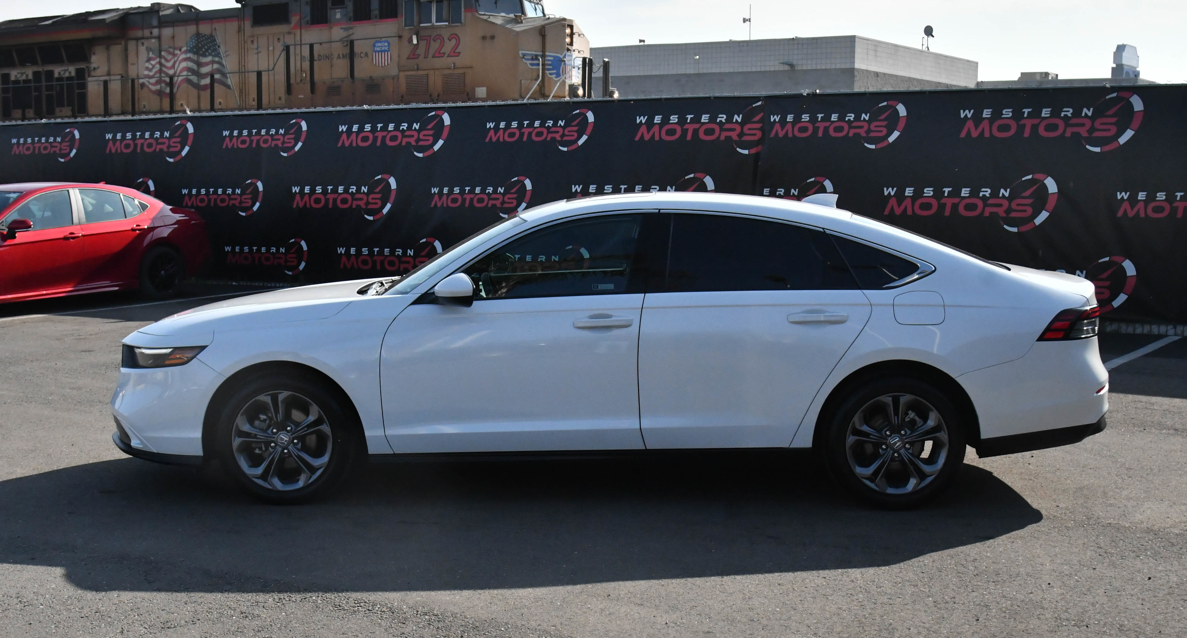 Used 2023 Honda Accord EX image 4