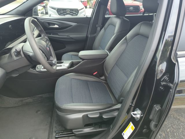 Used 2025 Buick Envista Preferred image 11