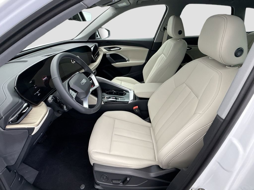 Used 2025 Audi Q5 Premium w/ Convenience Package AWD/4WD image 19