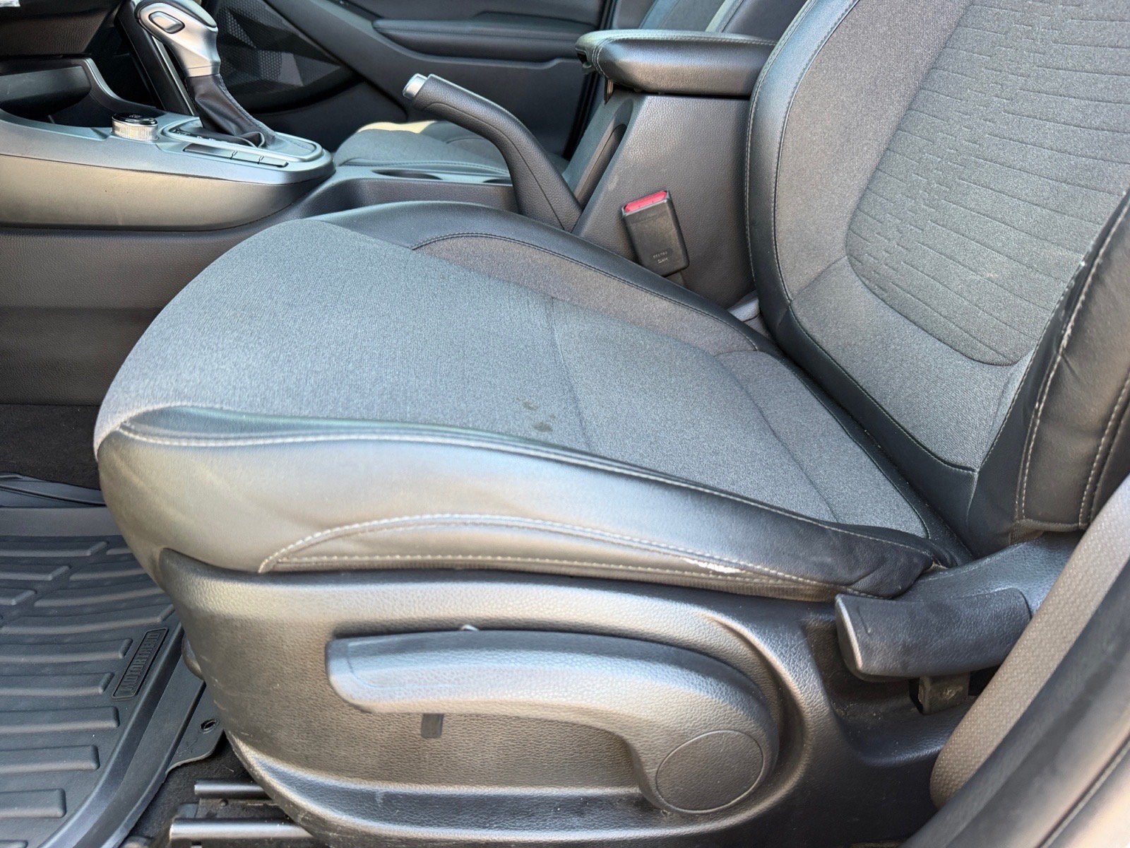 Used 2021 Kia Seltos S FWD image 11